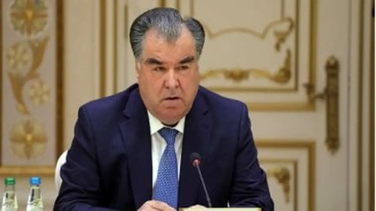 رئيس طاجيكستان يصف مصر بمهد الحضارات ويشيد بمكانتها في العالمين العربي والإسلامي